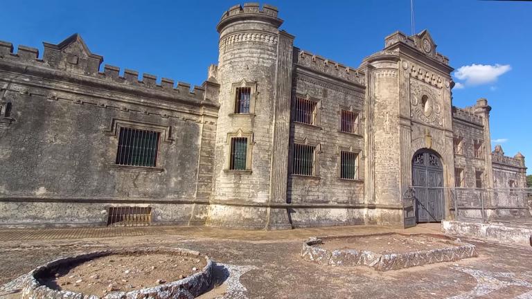 Frente Castillo