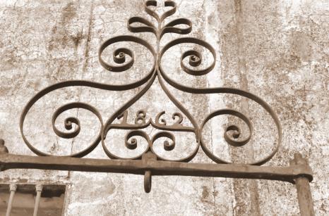 Detalle aljibe testigo del año de construcción anterior